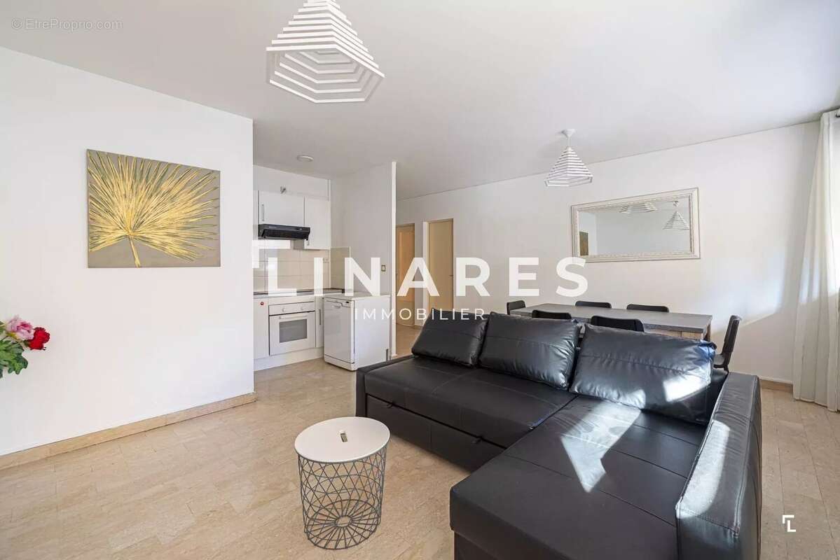 Appartement à MARSEILLE-7E