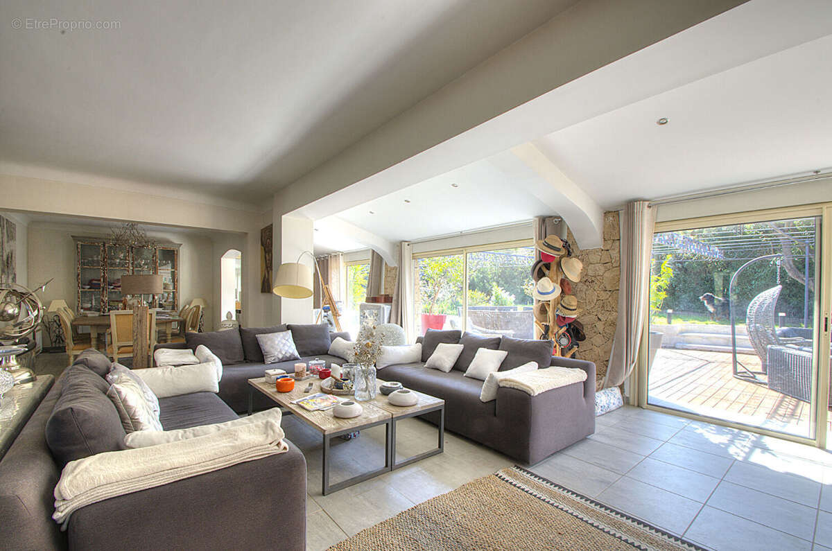 Appartement à SAINT-RAPHAEL