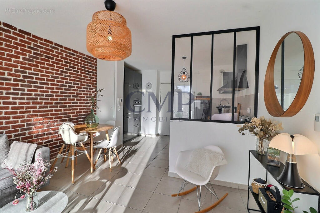 Appartement à CASTELNAU-LE-LEZ