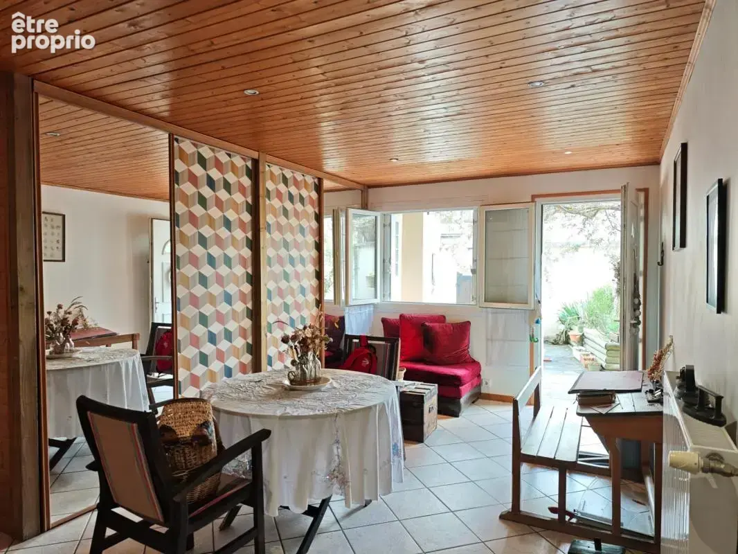 Maison de bourg avec terrasse et vue dégagée – Beaumont (63110) - photo 3