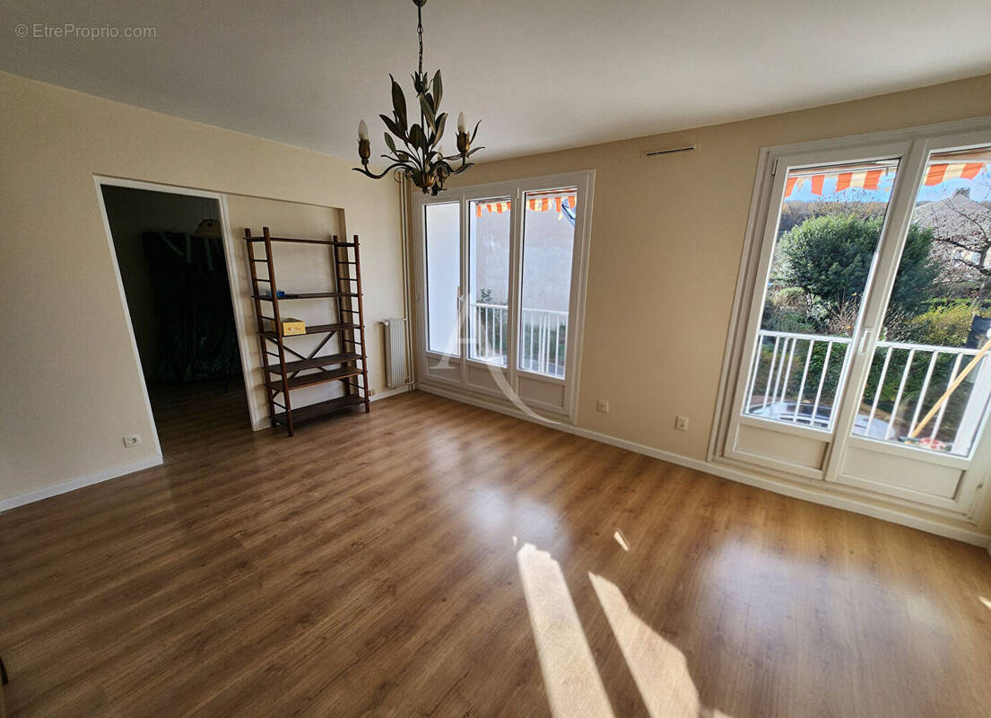 Appartement à DOURDAN