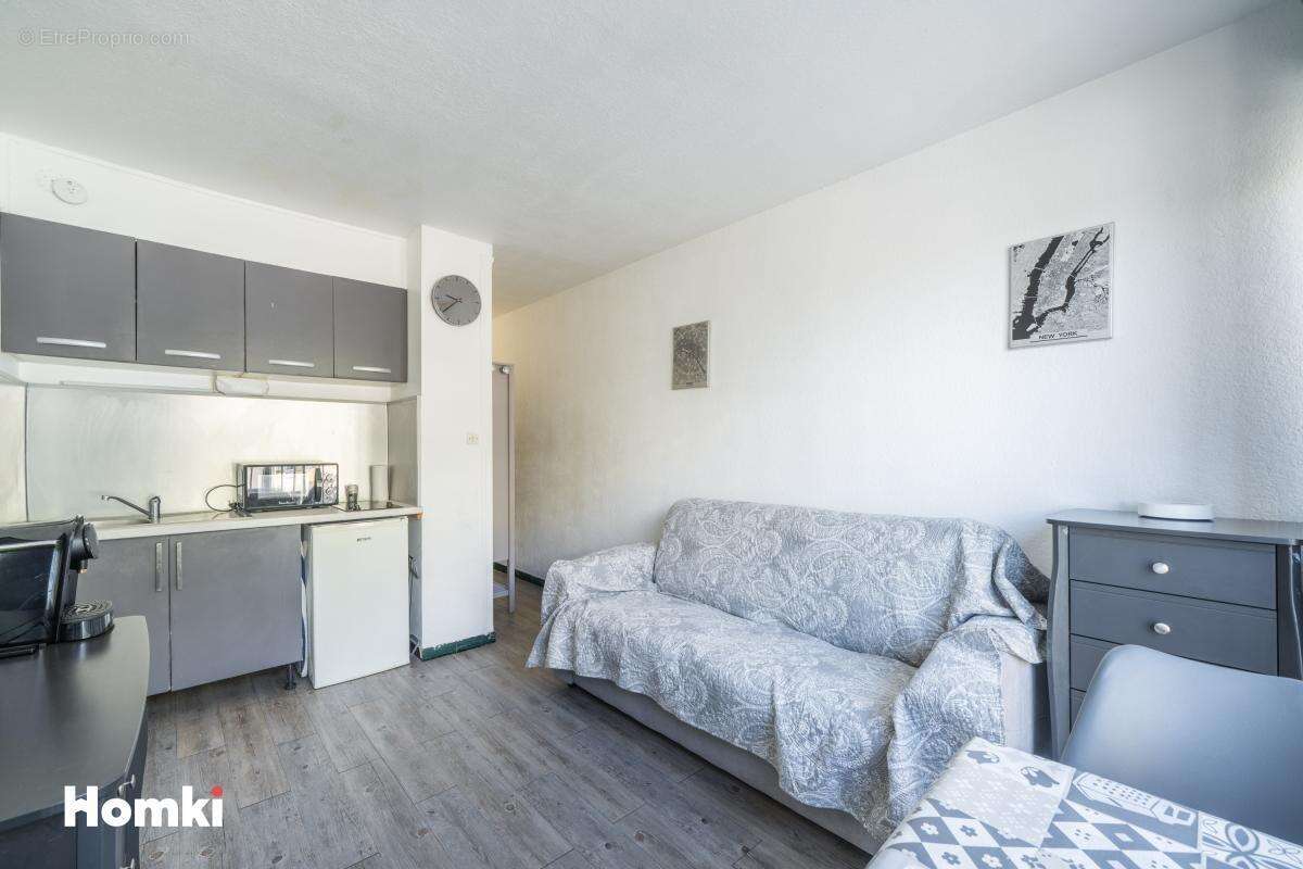 Appartement à MAUGUIO