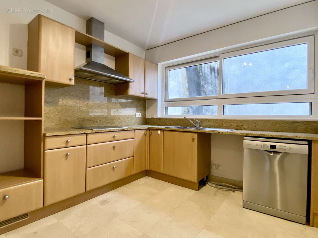 Appartement à PARIS-6E