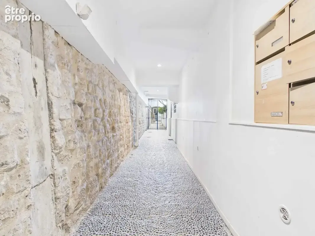 Paris xviii - village ramey - charmant et lumineux 3 pieces ! - photo 18