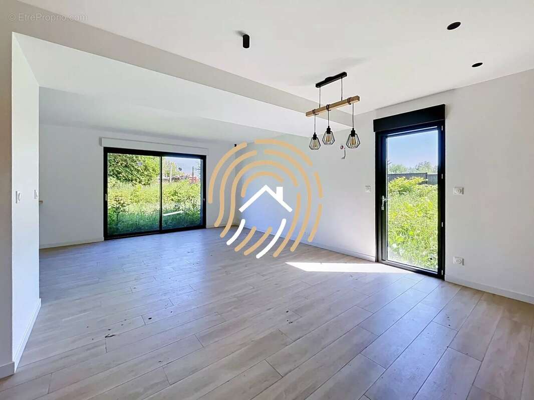 Maison 83 m² à Roost-Warendin  - photo 3