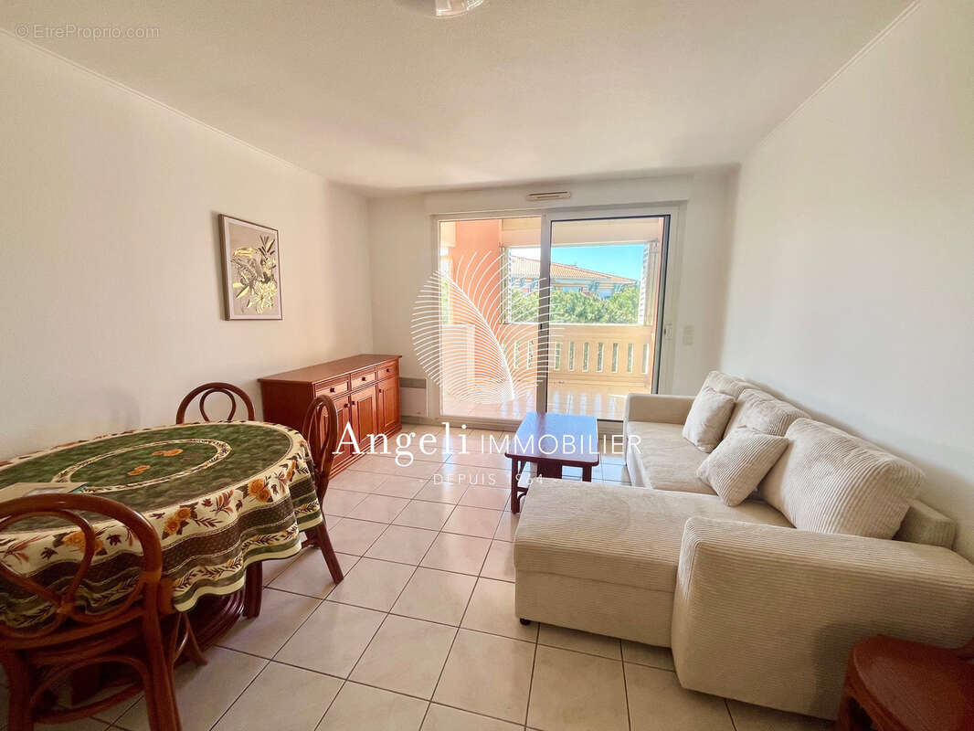 Appartement à FREJUS