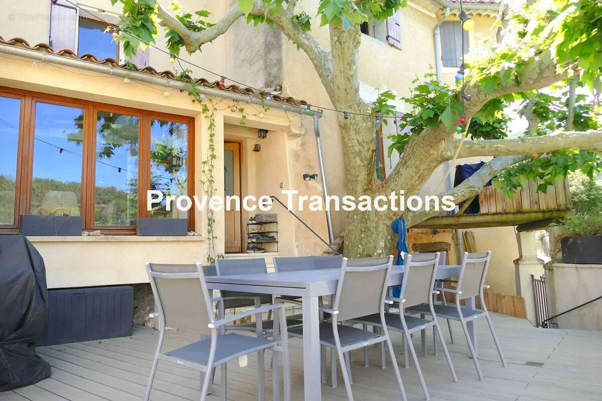 Maison à BEAUMES-DE-VENISE