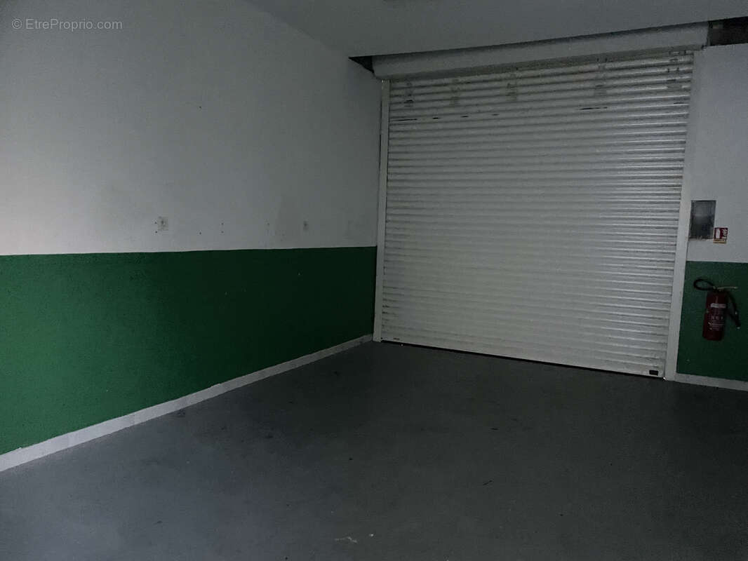 Commerce à LE PONTET