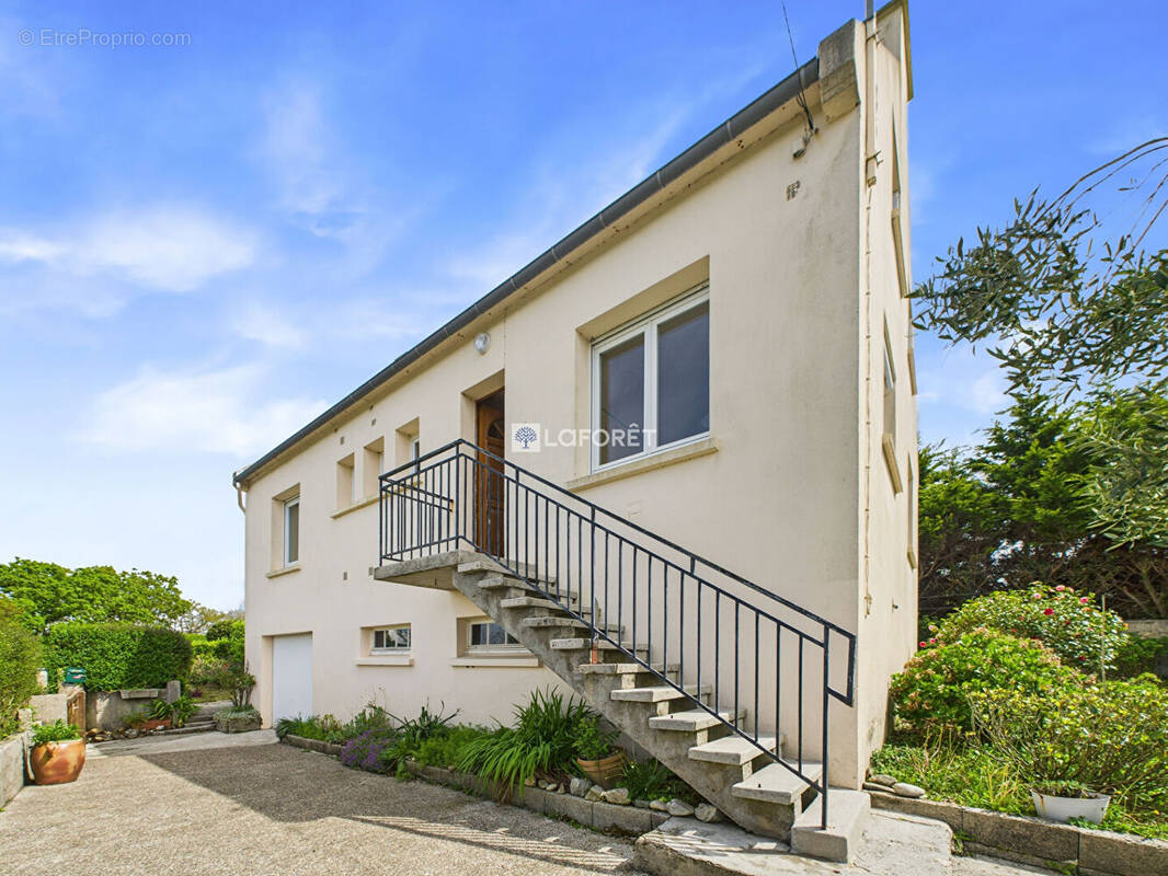 Maison à SAINT-NIC
