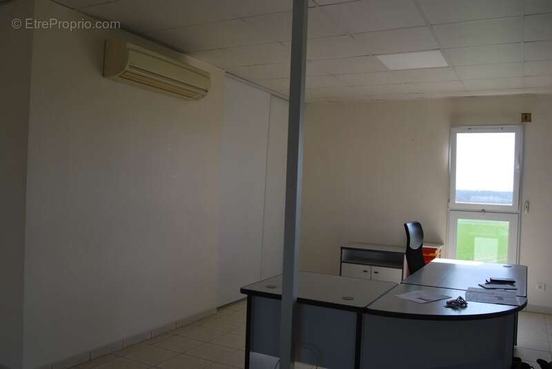 Commerce à FONTCLAIREAU