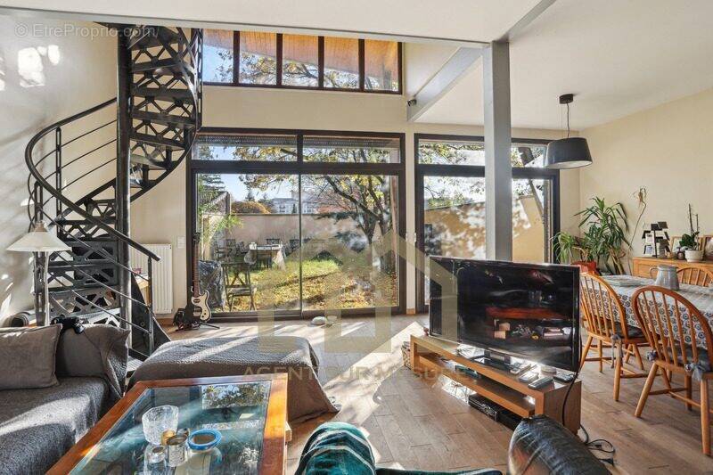 Maison à MAISONS-ALFORT