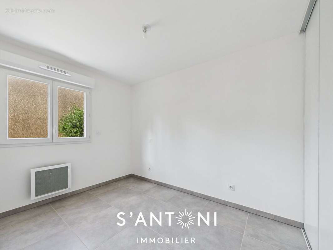 Appartement à VIAS