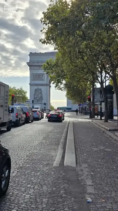 Appartement à PARIS-16E