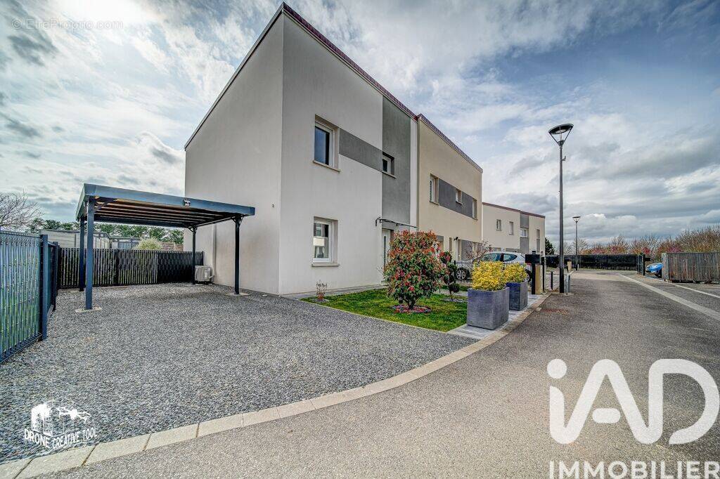 Photo 1 - Maison à VERNY