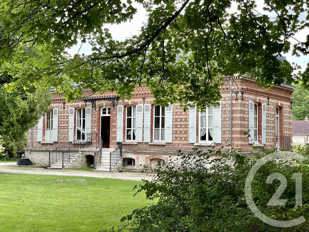 Maison 365 m² à Bezu-Saint-Eloi  - photo 2