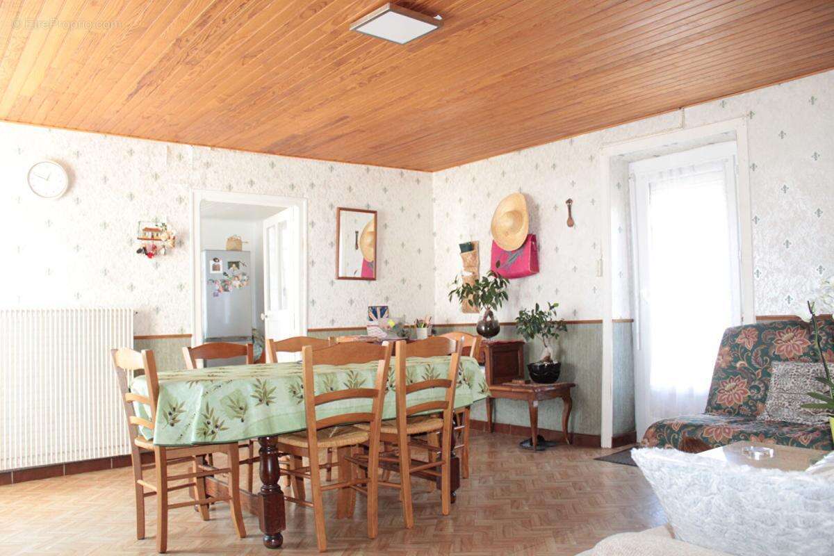 Maison à HENON