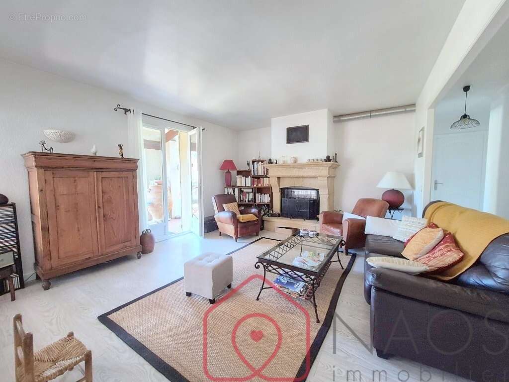 Maison à GREOUX-LES-BAINS