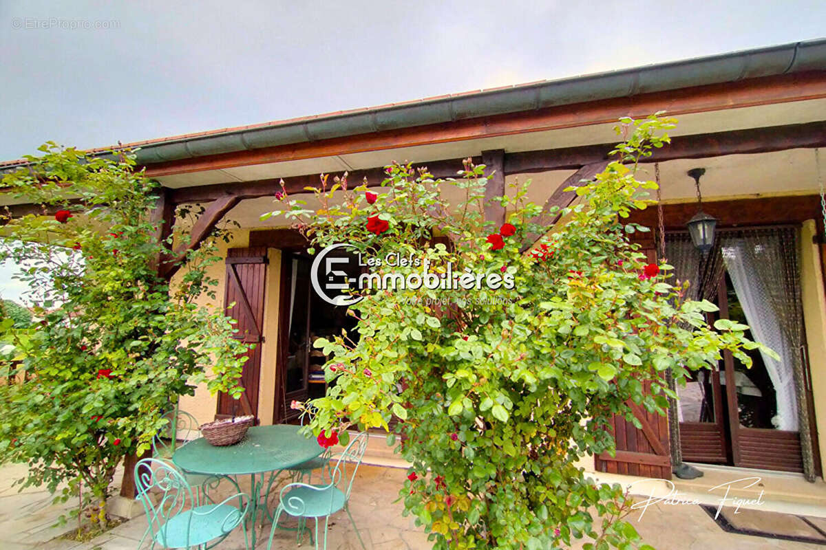 Maison à SAINT-MAURICE-EN-RIVIERE