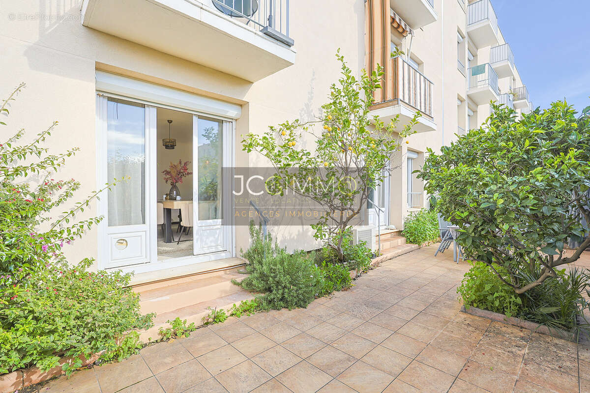 Appartement à LE LAVANDOU