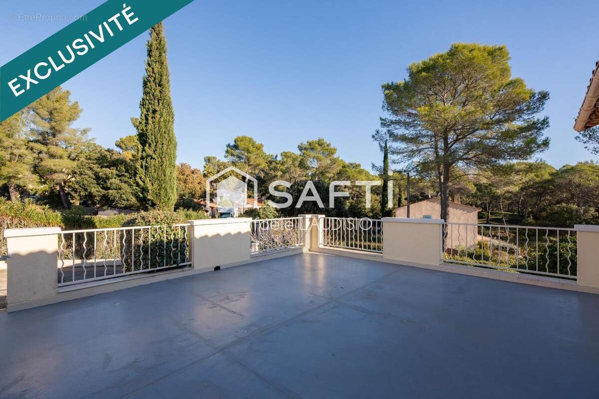 Photo 2 - Maison à FREJUS