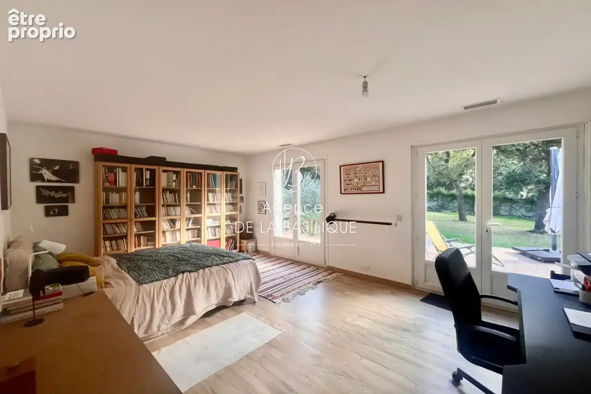 Maison 4 pièces 150 m² à vendre à Saint-Maximin-La-Sainte-Baume (83470) - photo 5