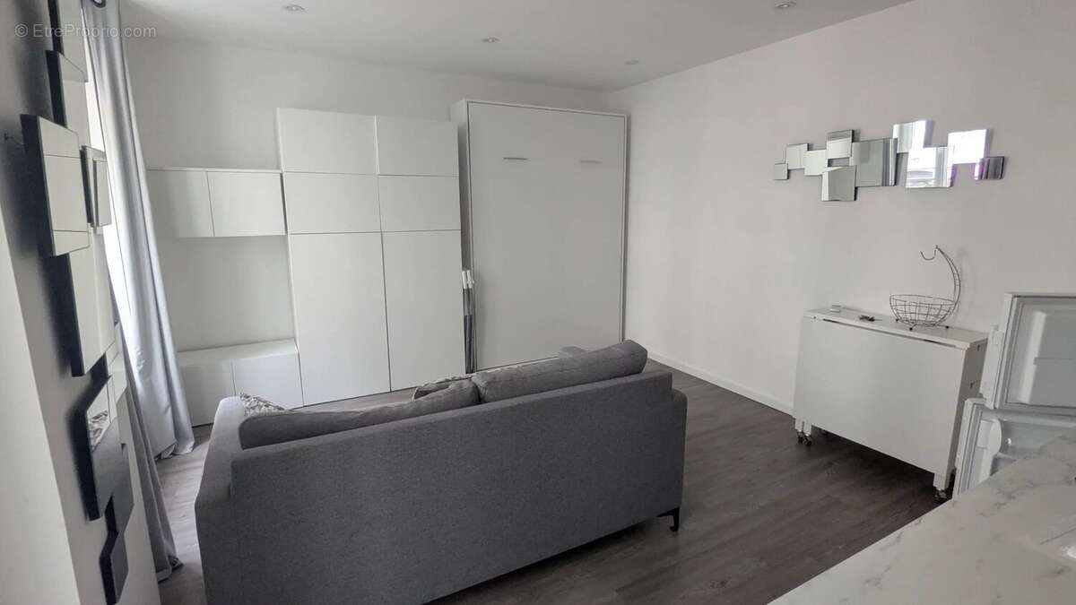 Appartement à PARIS-11E