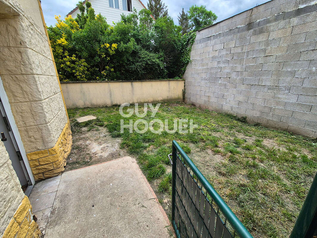 Appartement à TOURVILLE-LA-RIVIERE