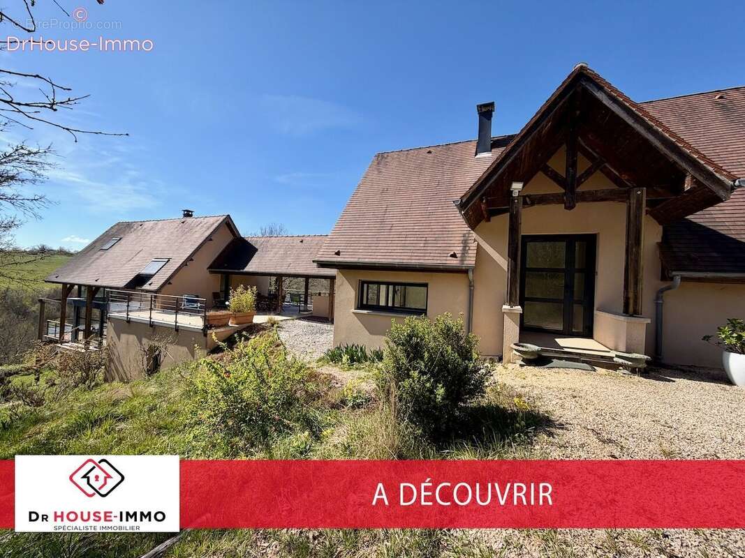 Maison à ROUFFIGNAC-SAINT-CERNIN-DE-REILHAC