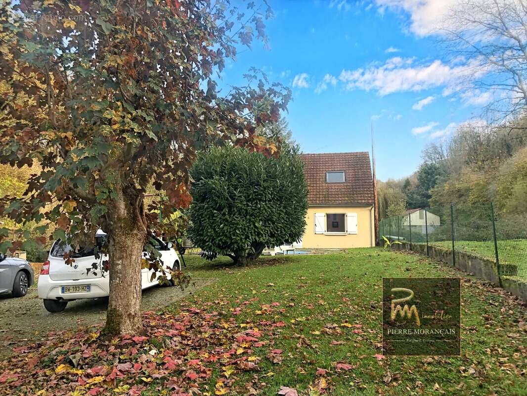 Maison à MONTREUIL-LE-HENRI