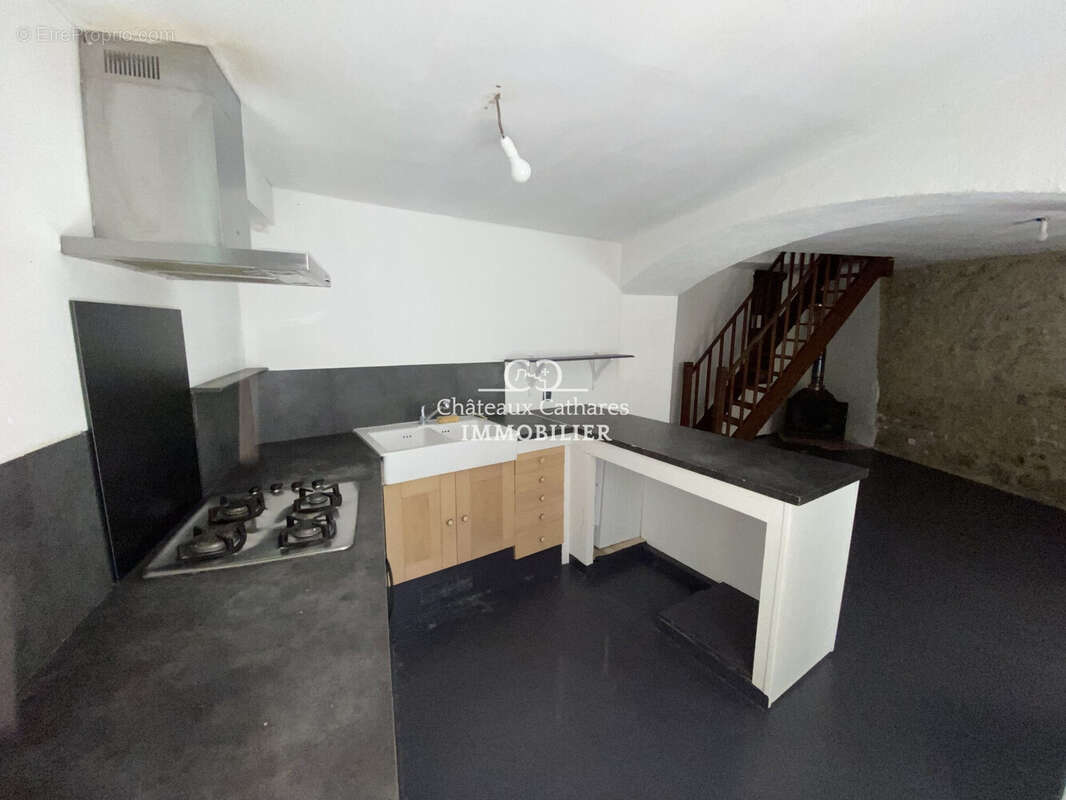 Maison à DUILHAC-SOUS-PEYREPERTUSE