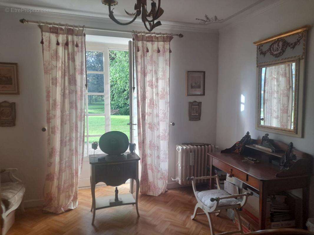 Maison à BOUERE