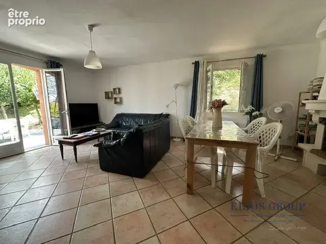 Maison 88 m² à Rougiers  - photo 2