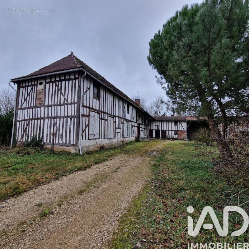 Photo 1 - Maison à LARZICOURT