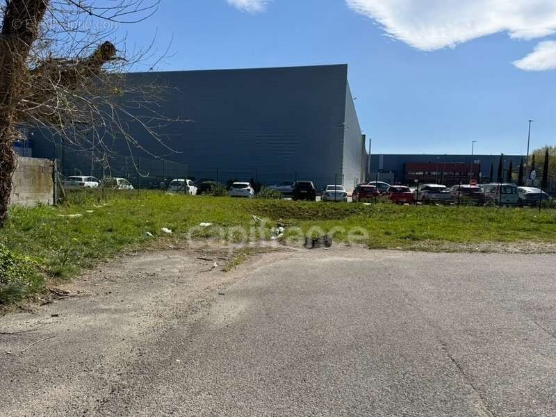 Commerce à MONTELIMAR