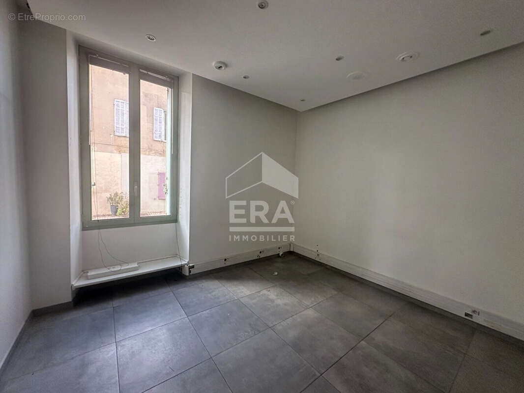 Appartement à SAINT-MAXIMIN-LA-SAINTE-BAUME