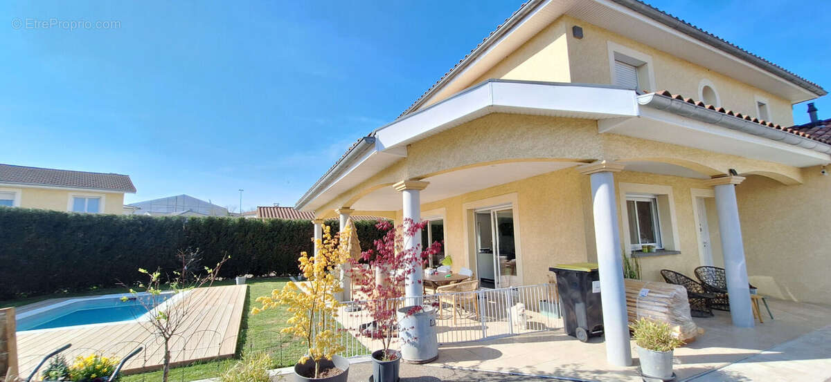 Maison à VIRIAT