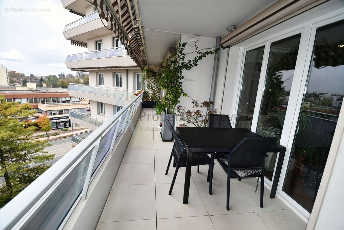Appartement à FERNEY-VOLTAIRE