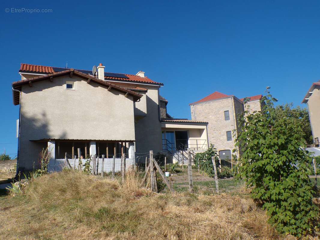 MAISON DE VILLAGE - 5 chambres de 167 m2 au coeur de Saint-Jeure-d'Andaure- Vue dégagée - photo 22