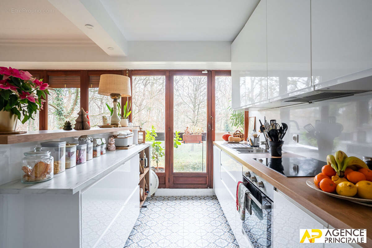 Appartement à MAISONS-LAFFITTE