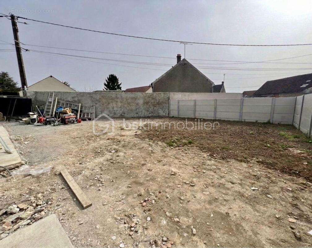 Maison à ETAMPES