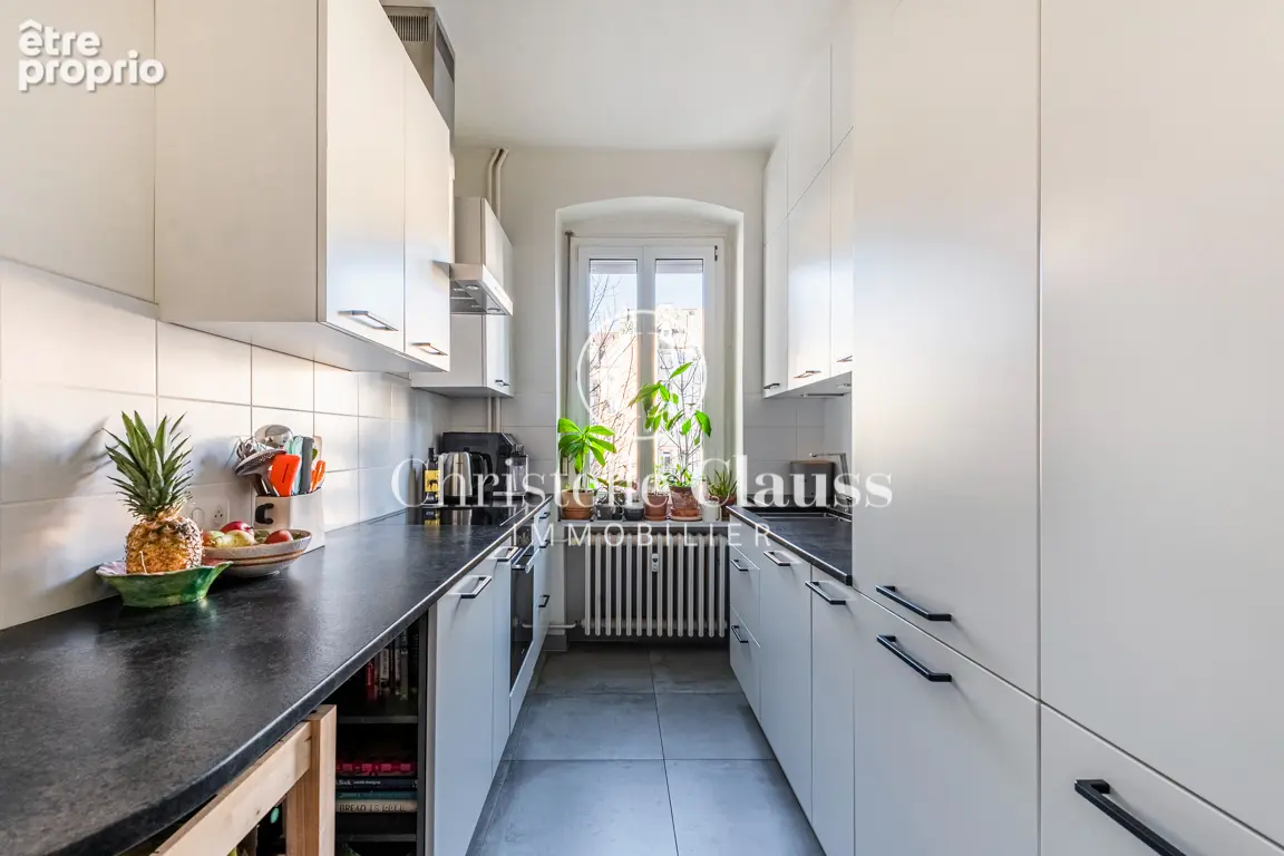 STRASBOURG - ORANGERIE  115 m², trois chambres et balcon plein sud - photo 5