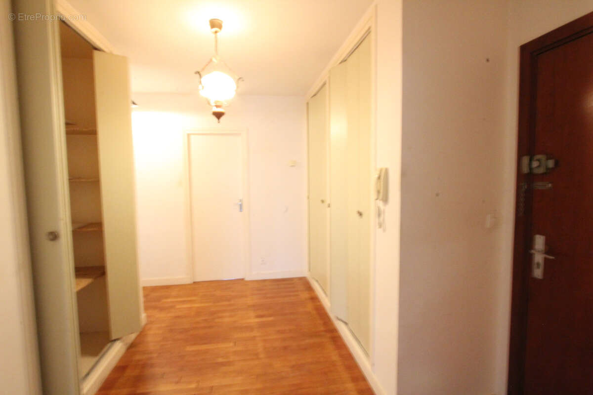 Appartement à LA CHARITE-SUR-LOIRE
