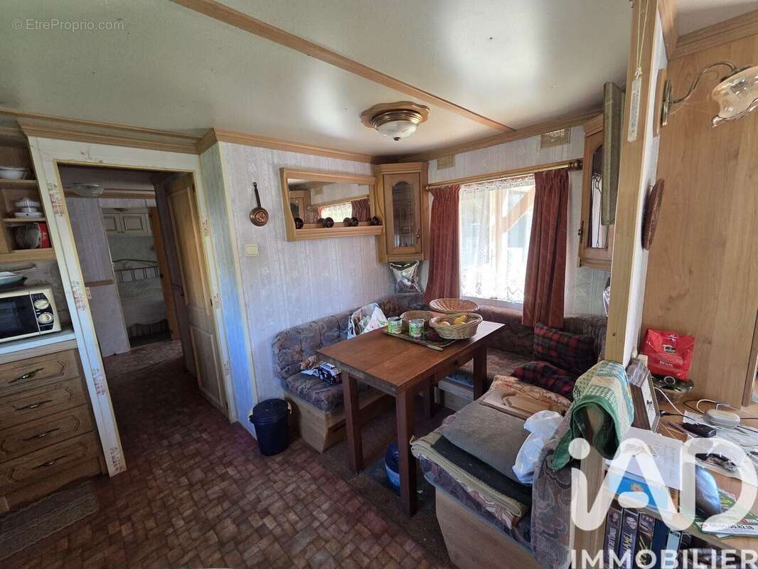 40 m² à Egriselles-Le-Bocage  - photo 8
