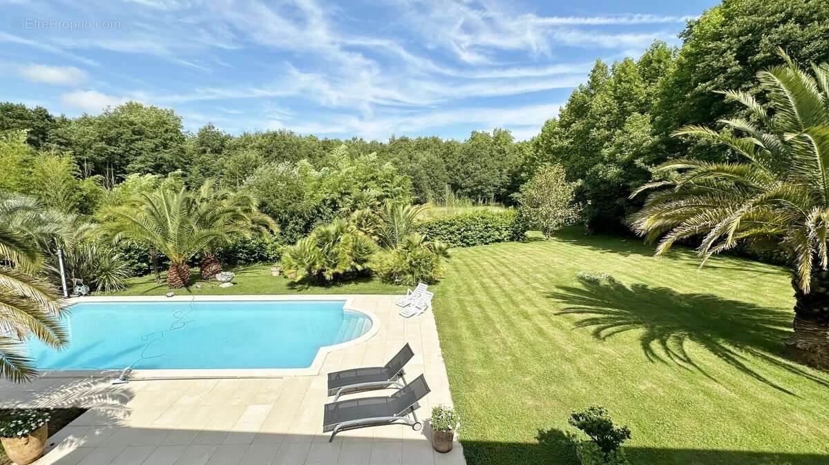 Maison à SAINT-MARTIN-DE-SEIGNANX
