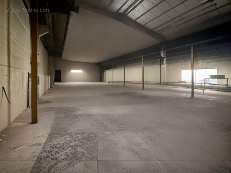 Commerce à FRESSENNEVILLE