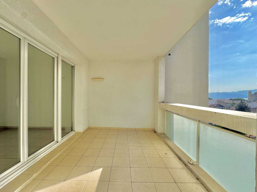 Appartement à MARSEILLE-6E