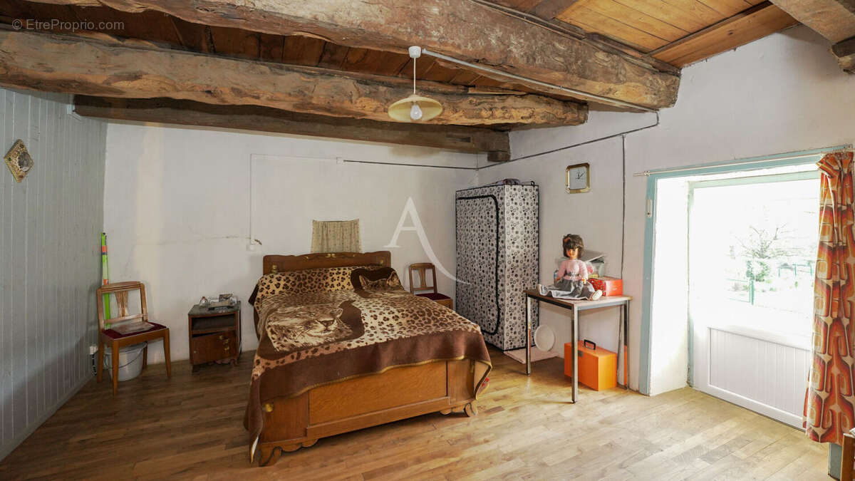 Maison à LOYAT