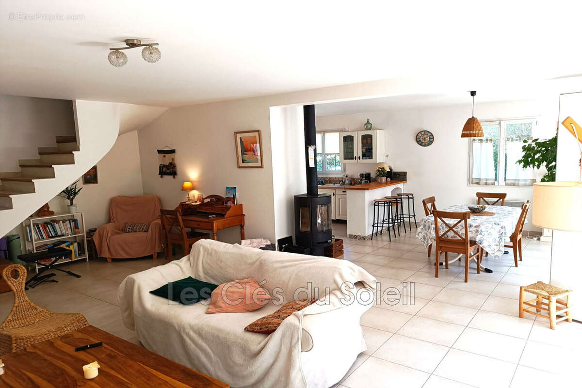 Maison 130 m² à La Garde  - photo 4