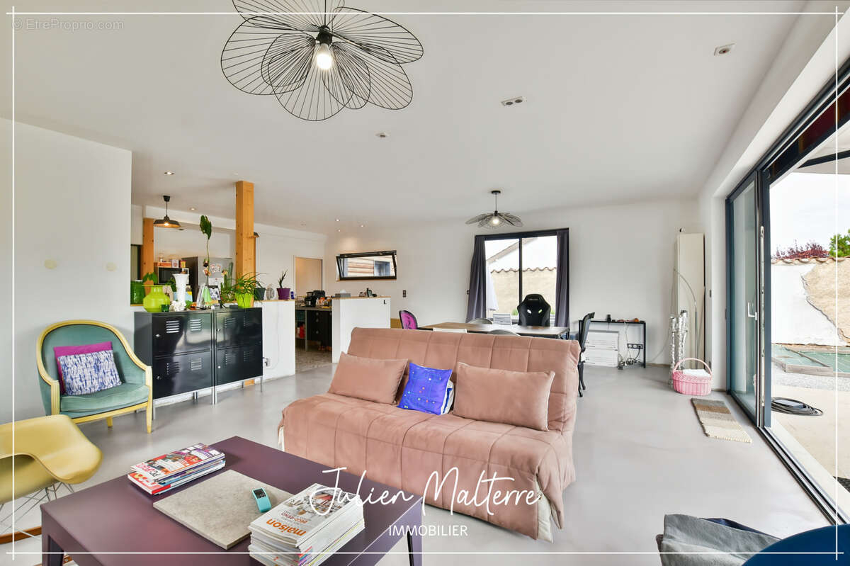 St-Just-St-Rambert, maison d'architecte 147 m², 4 chambres, garage double sur terrain de 985 m² - photo 31