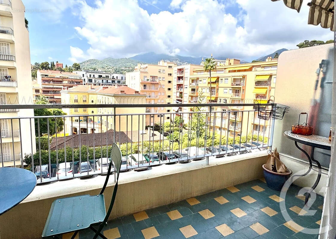 Appartement 73 m² à Menton  - photo 3